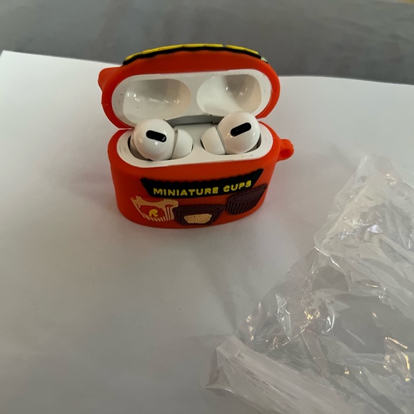 Air pro case brand new I have lots to choose from - Picture 5 of 16